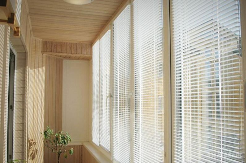 Plastic blinds