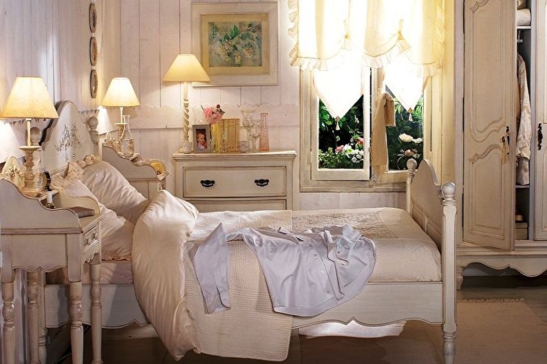 Chambre 15 m2 dans le style provençal - Design d'intérieur