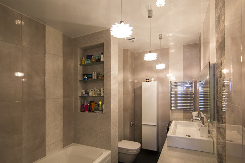 White stretch ceiling in the bathroom - photo