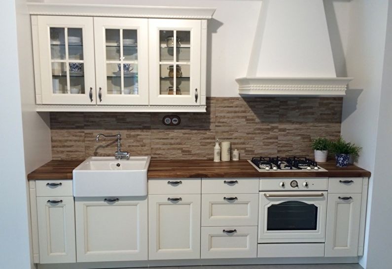 Design of a small kitchen in the style of provence