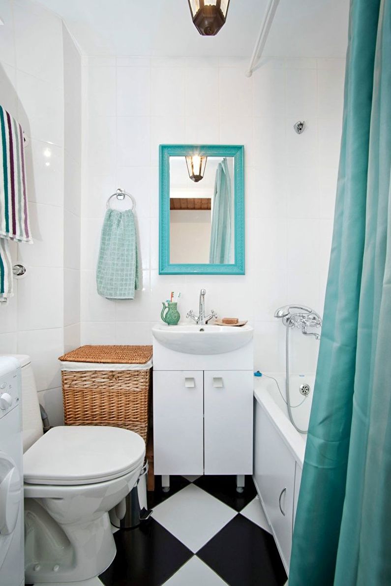 Interior design di un bagno a Krusciov