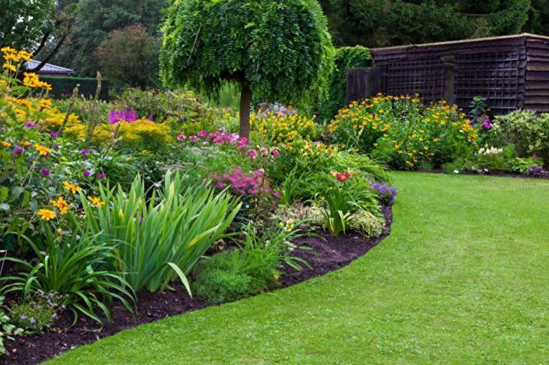 Mixborder - Parterre de fleurs au chalet, idées d'aménagement paysager