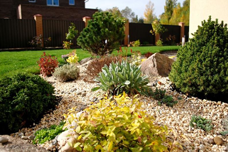 Stone Garden - Flowerbed in het huisje, ideeën voor landschapsontwerp