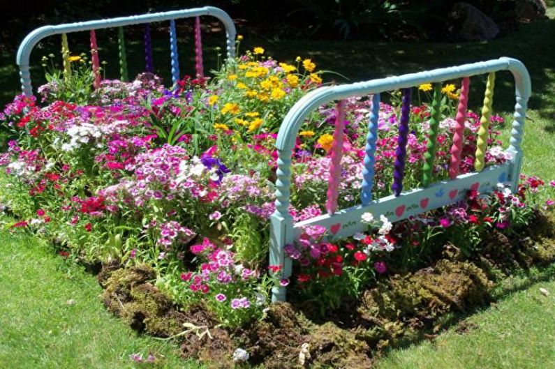 Parterres de fleurs multidimensionnelles - Parterre de fleurs au chalet, idées d'aménagement paysager