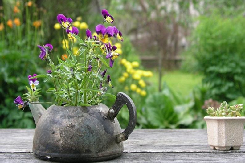 Macizos de flores multidimensionales - Macizo de flores en la cabaña, ideas para el diseño del paisaje