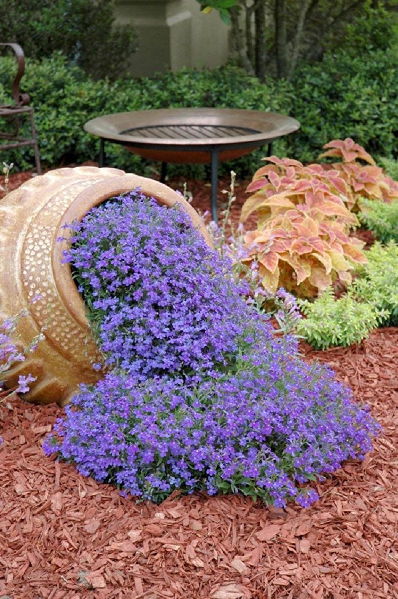 Parterres de fleurs multidimensionnelles - Parterre de fleurs au chalet, idées d'aménagement paysager