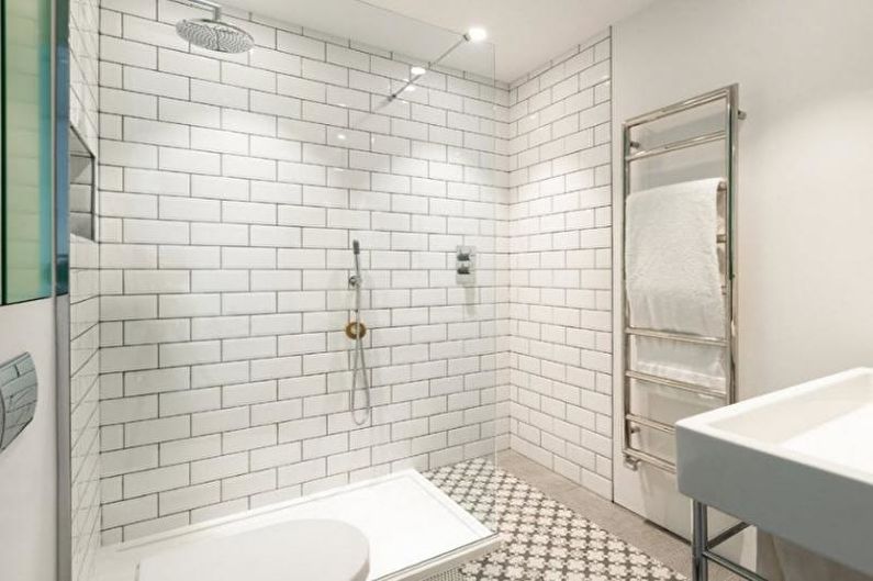 Baño de estilo loft blanco - Diseño de interiores