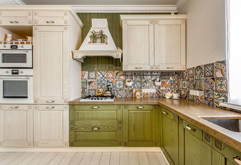 Green Country Style Kitchen - Interior Design