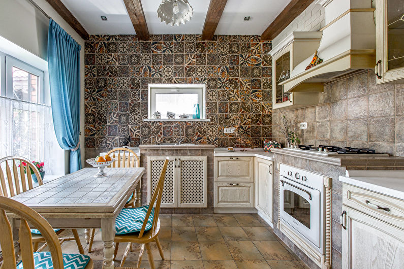 Country-style kitchen - design and wall decoration