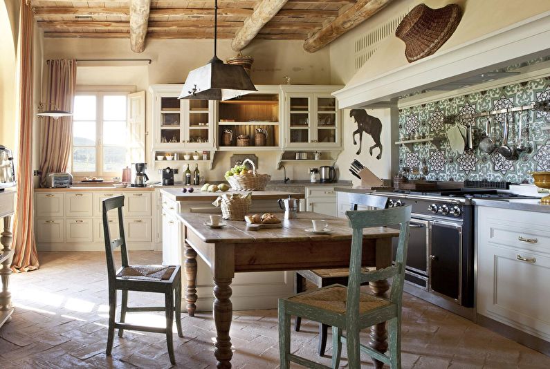 Design de interiores de cozinha em estilo country - foto