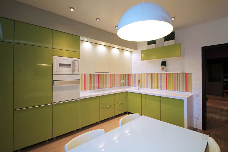 Be Happy: Kitchen Interior