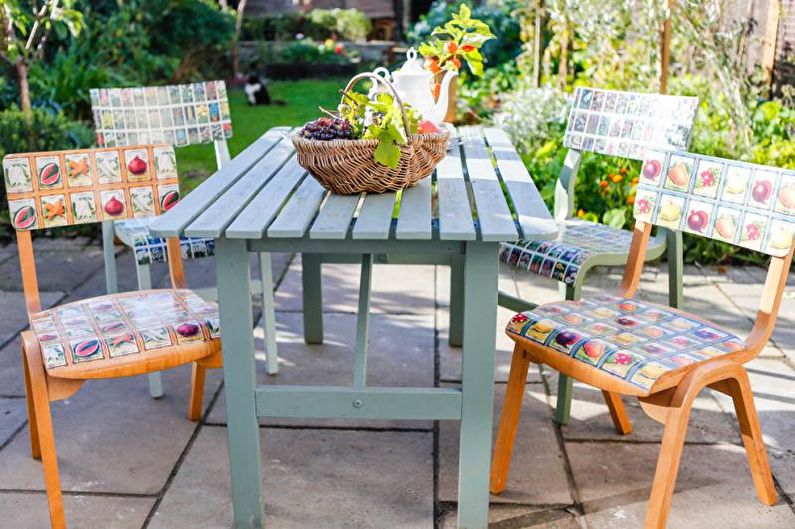 DIY decoupage furniture - Decoupage chairs