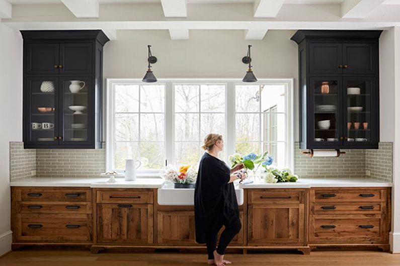 Interior design della cucina in bianco e nero - foto