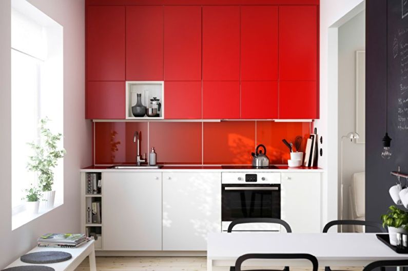 Interior design della cucina nel rosso - foto