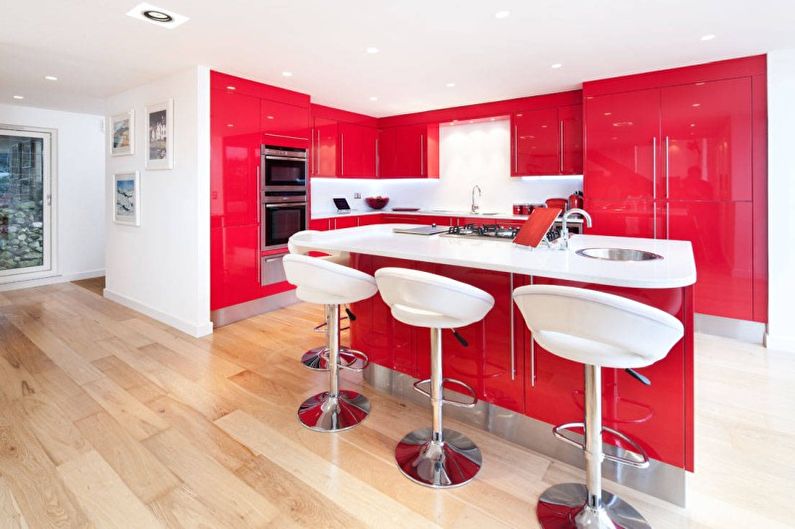 Design de interiores de cozinha em vermelho - foto