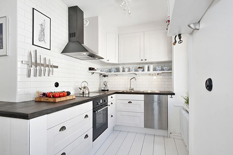 Le design intérieur de la cuisine est de 8 m². - photo