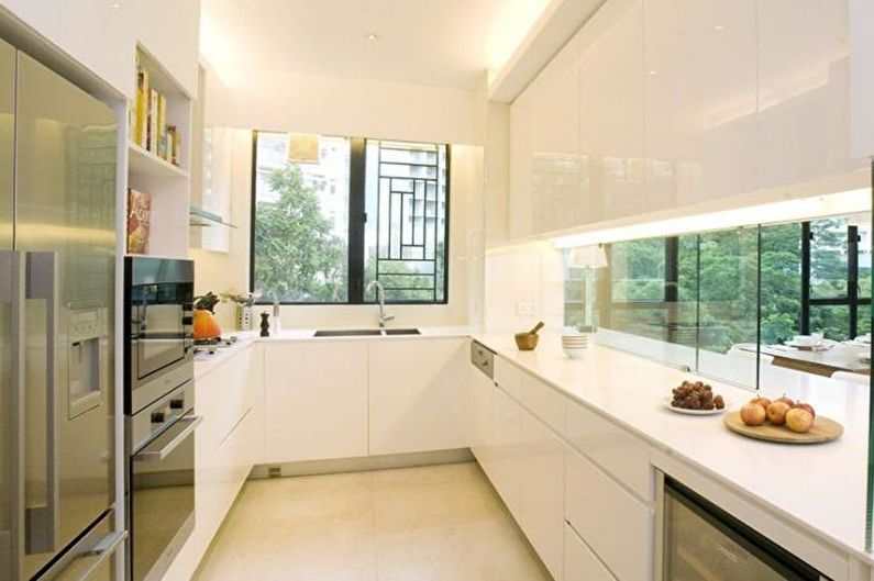 Design de interiores de uma cozinha estreita - foto