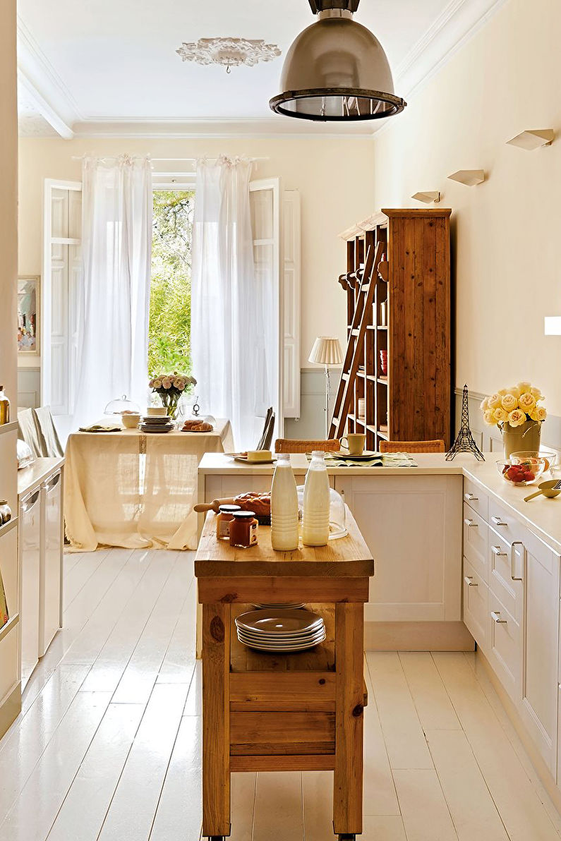 Cortinas de estilo provenzal en la cocina - foto