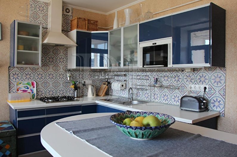 The interior design of the kitchen is 12 sq.m. - Photo