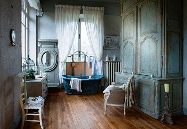 Aménagement intérieur d'une salle de bain de style provençal - photo