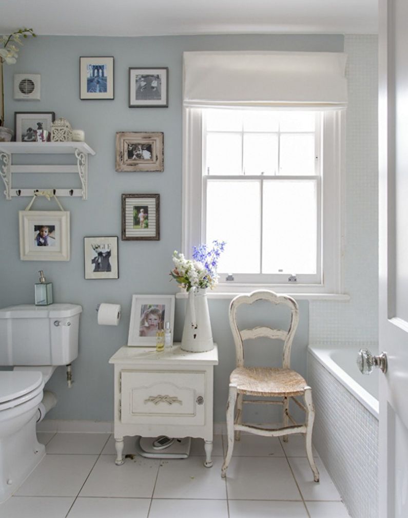 Aménagement intérieur d'une salle de bain de style provençal - photo