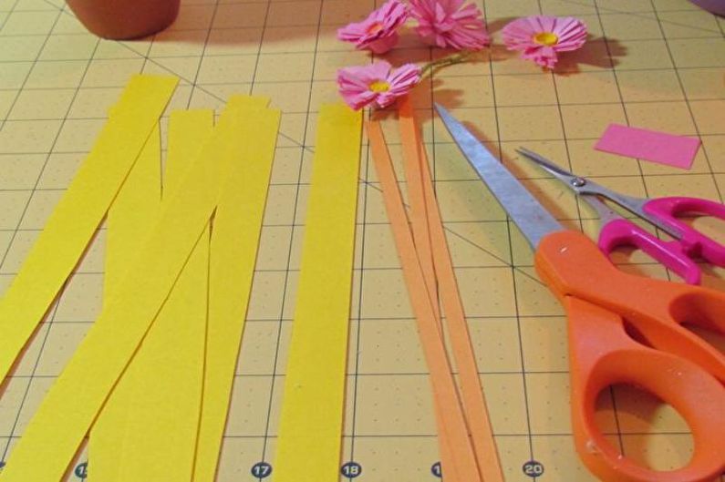 Topial floral DIY cu tehnica quilling