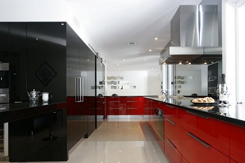 Cocina roja y negra - Foto de diseño de interiores