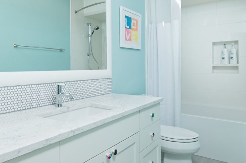 Salle de bain turquoise - photo de design d'intérieur