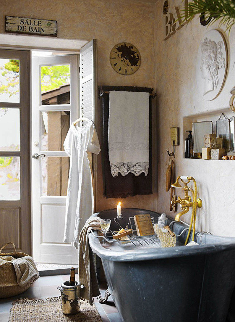 Badezimmer im Provence-Stil - Innenarchitektur