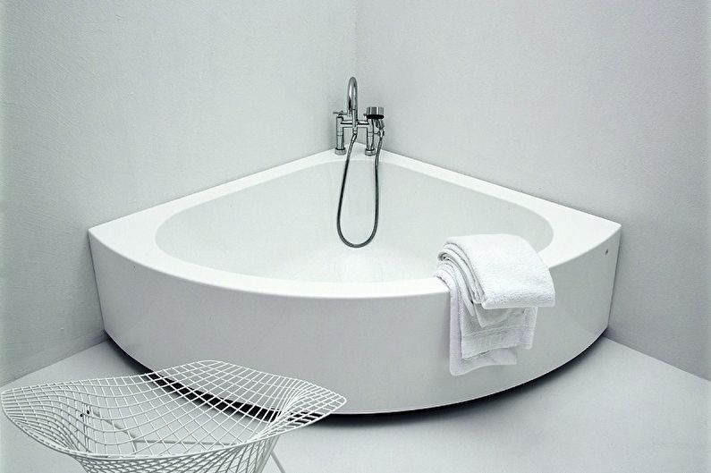 Cast Iron Corner Bath