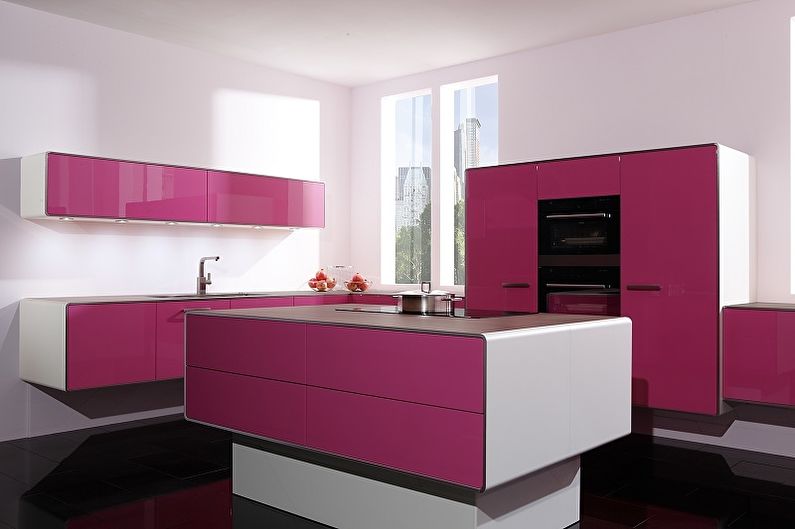 Cuina rosa d'estil modern. Disseny d'interiors