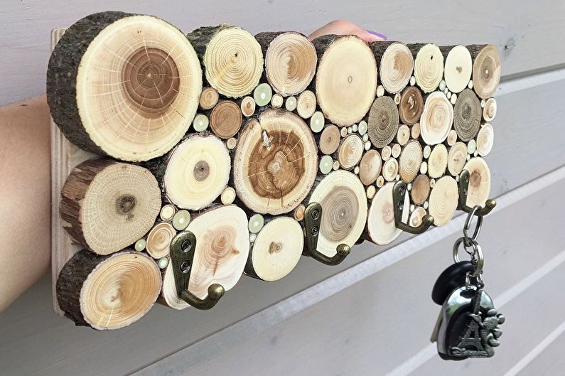 Llavero de pared para bricolaje para una sala de sierra de madera