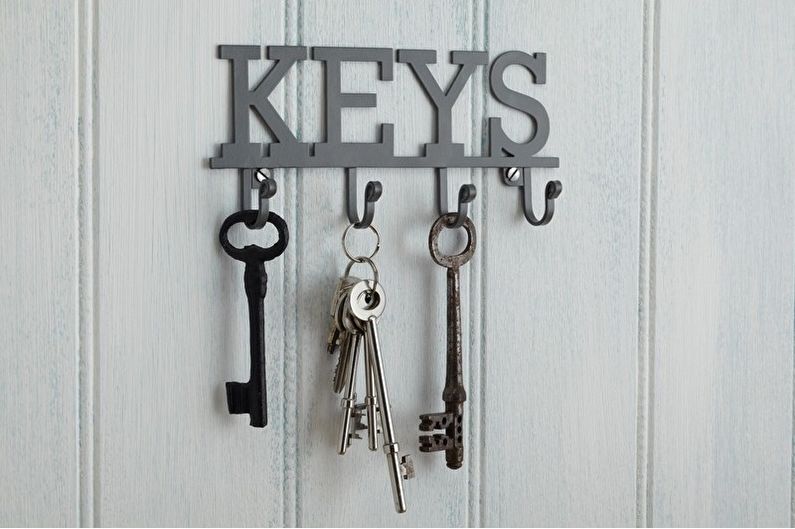 Wall key holder for an entrance hall - photo ideas