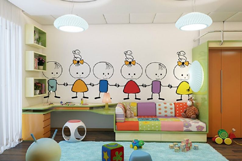 Adesivos de papel de parede no interior de um quarto infantil - foto