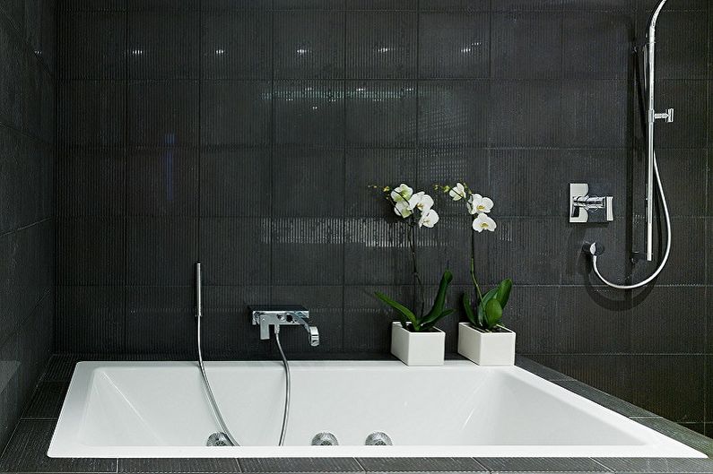 Salle de bain noire - photo de design d'intérieur