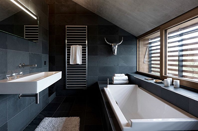 Salle de bain noire - photo de design d'intérieur