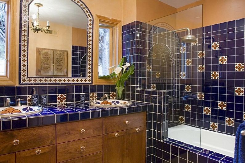 Baño azul en estilo oriental - Diseño de interiores