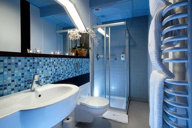 Blue banyo - larawan sa interior design