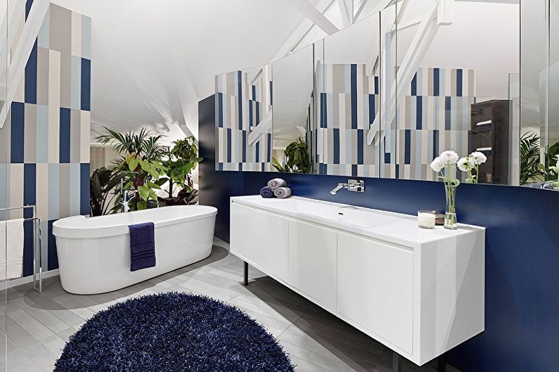 Baño azul - foto de diseño de interiores