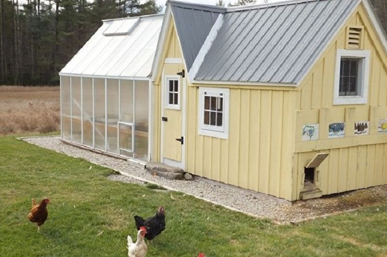 Do-it-yourself chicken coop - photo