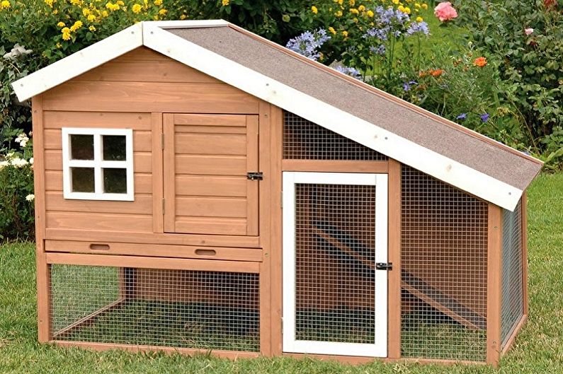 Do-it-yourself chicken coop - photo