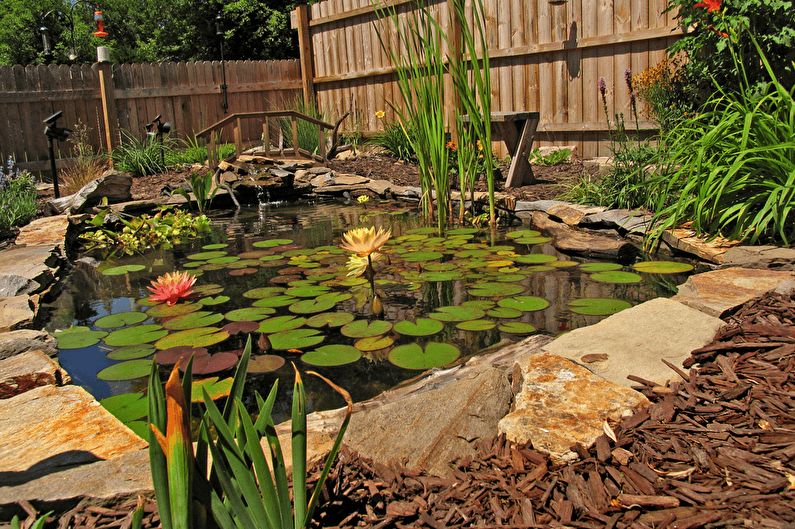 Decorazioni per giardino fai da te - Stagno