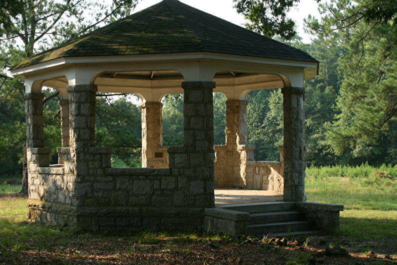 Pergolas made of stone - photo