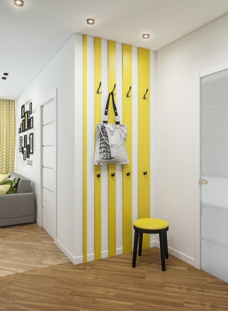 Corredor amarelo em Khrushchev - design de interiores