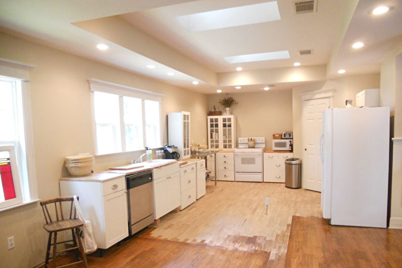 Drywall ceiling in the kitchen