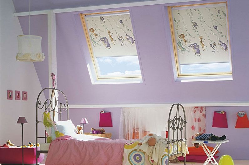 Roller blinds for a children's room - photo