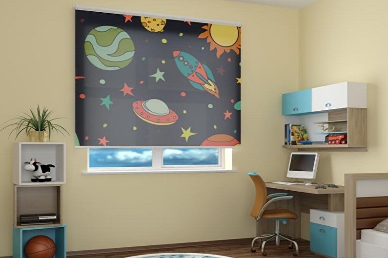 Persianas enrollables para una habitación infantil - foto