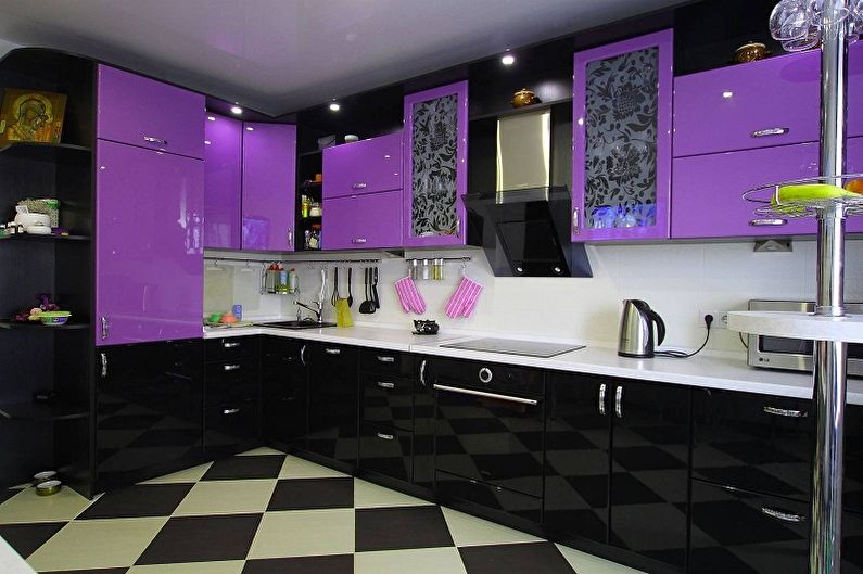 Purple kitchen - interior design photo