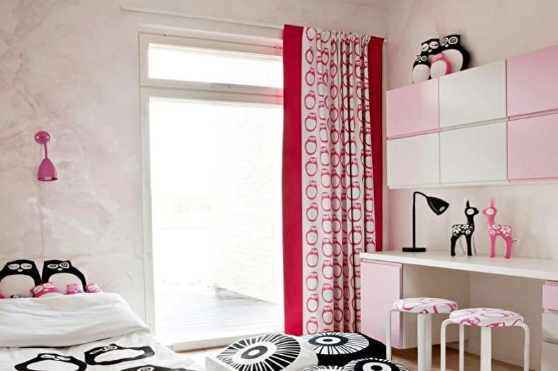 Berçário rosa estilo escandinavo - Design de interiores