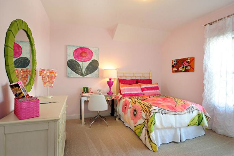 Habitación rosa para niños - foto de diseño de interiores